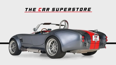 Shelby Cobra 427-Ford Performance-V8-Side Exhaust-Collectors Car-9
