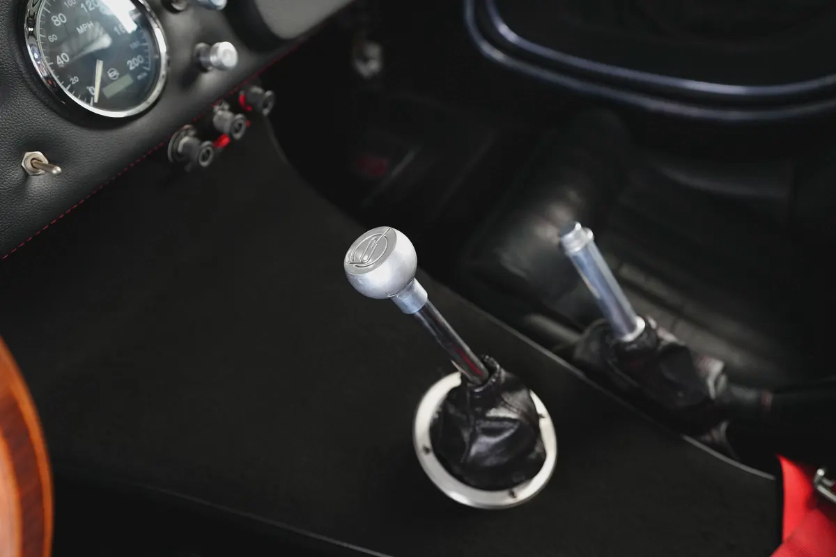 Shelby Cobra 427-Ford Performance-V8-Side Exhaust-Collectors Car-5-5