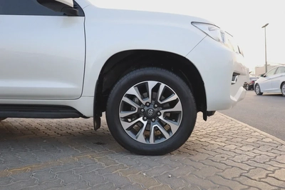 Used Toyota Land Cruiser Prado 5 Door 4.0L (Automatic) 2022-5