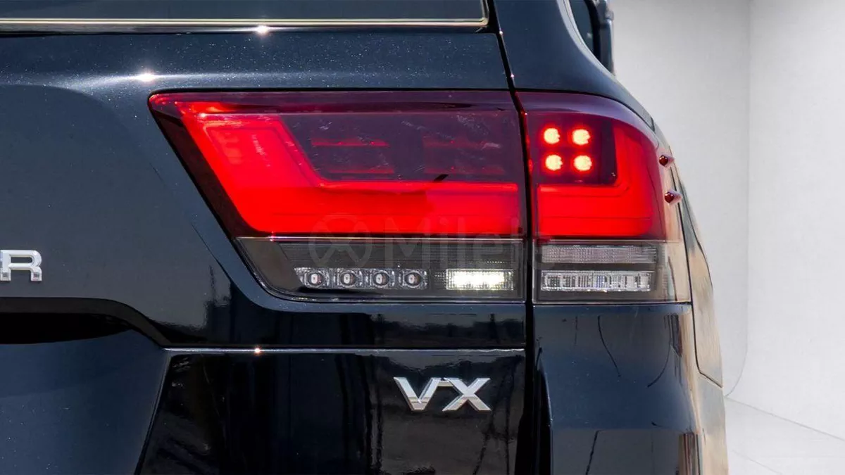 Toyota Land Cruiser VX TOYOTA LAND CRUISER 300 VX-10-0