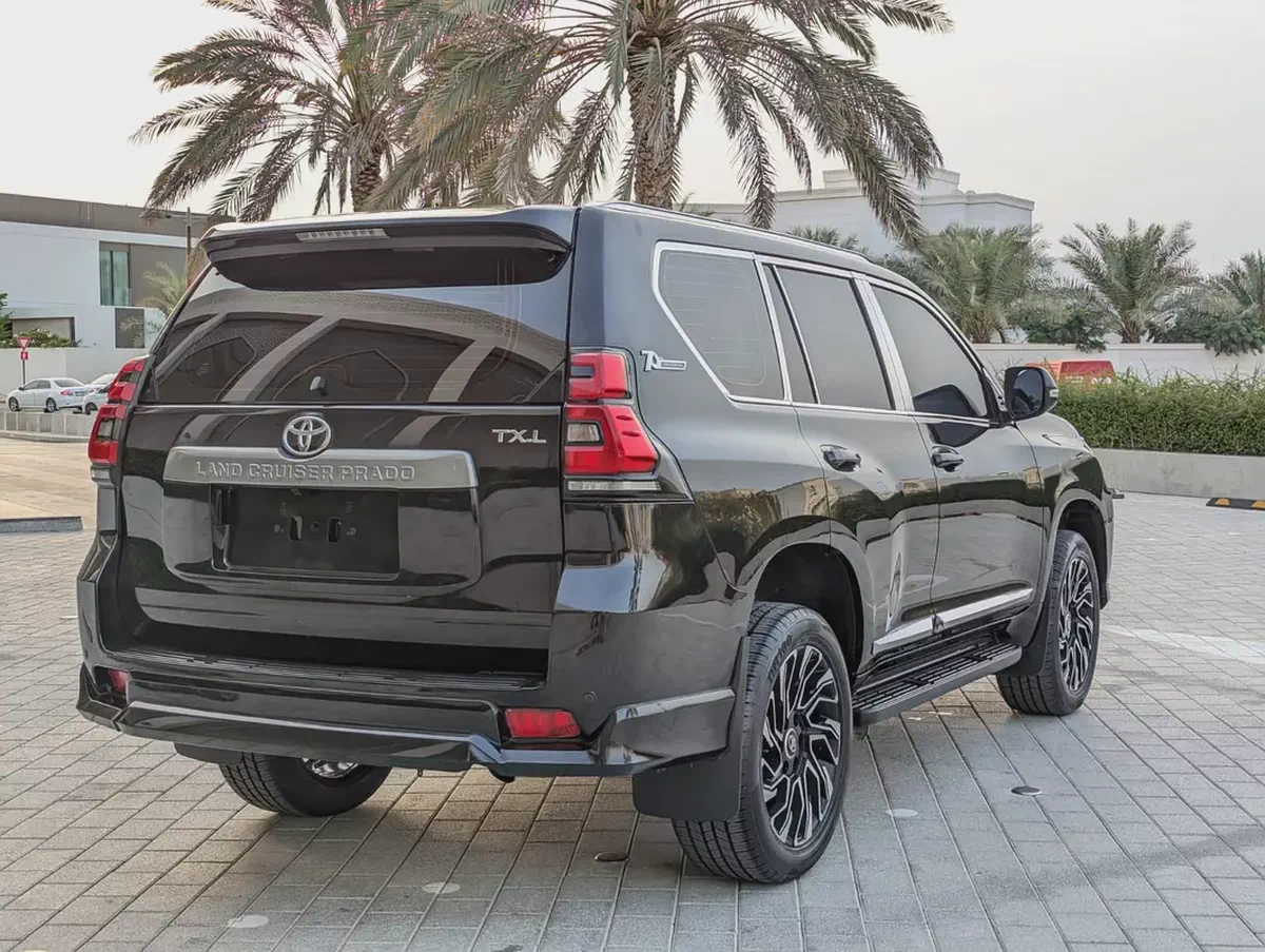 TOYOTA PRADO 2020 GCC V4 2.7L ACCIDENT FREE IN EXCELLENT CONDITION-12-12