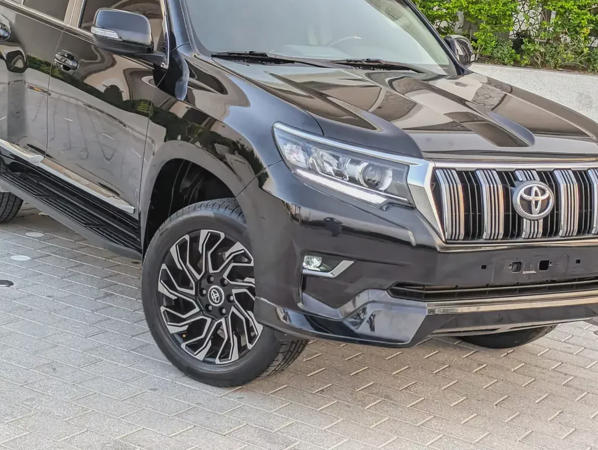 TOYOTA PRADO 2020 GCC V4 2.7L ACCIDENT FREE IN EXCELLENT CONDITION-18-18