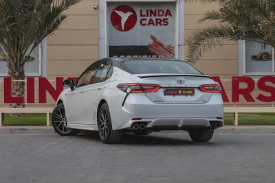 Toyota Camry 2024-5