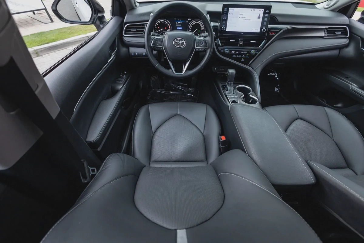 Toyota Camry 2024-13-13