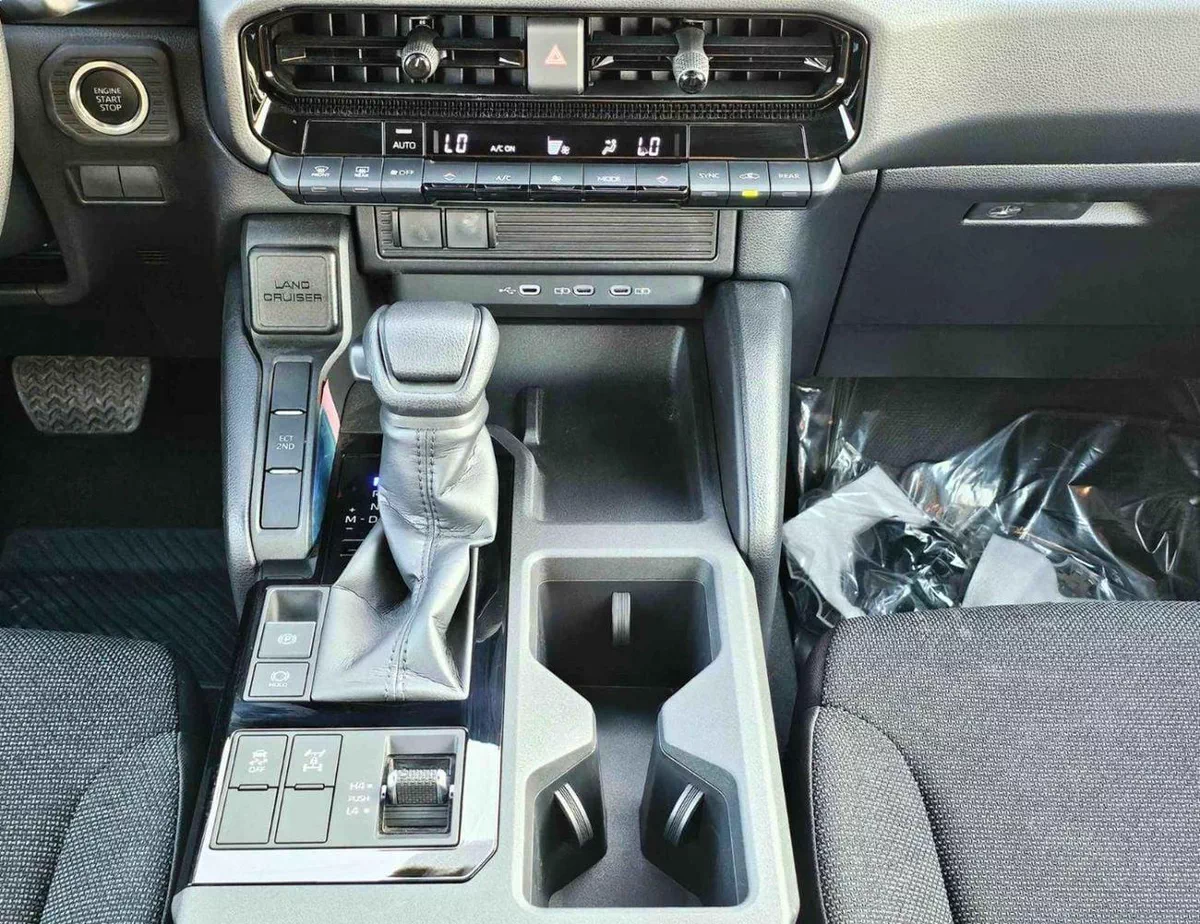 Toyota Prado URBAN TOYOTA PRADO URBAN || 2.4L PETROL A/T 4WD | ROUND LIGHTS| SMALL DVD (CODE#P24URO)-18-0