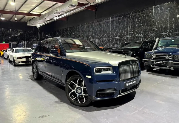 Rolls-Royce Cullinan Black Badge 2021 | Exclusive offer | GCC specs | Low Mileage | Well Maintained