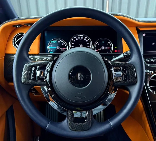 Rolls-Royce Cullinan Black Badge 2021 | Exclusive offer | GCC specs | Low Mileage | Well Maintained