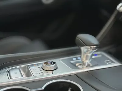 Genesis G70 Luxury full option v4 2026-11