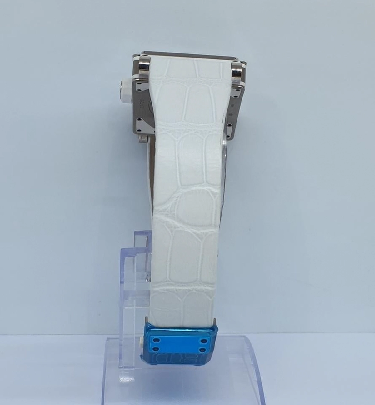 Roger Dubuis | King Square White Gold case with Leather Strap | Condition: New | Year of production 2002 (Approximation) | No original box | Original papers-2-2