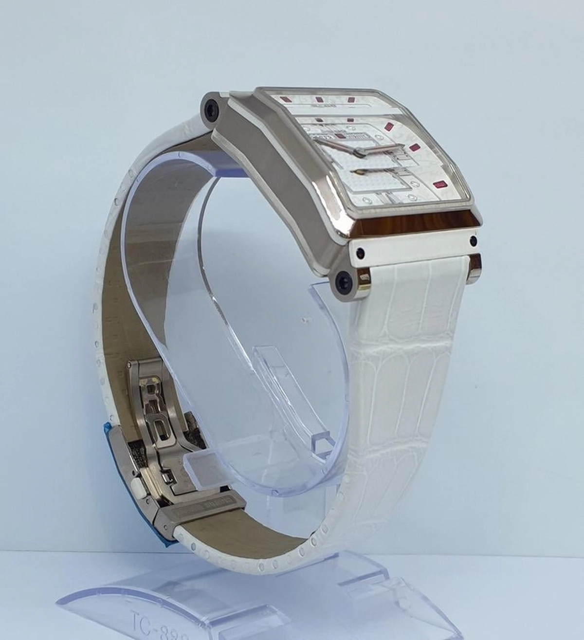 Roger Dubuis | King Square White Gold case with Leather Strap | Condition: New | Year of production 2002 (Approximation) | No original box | Original papers-5-5