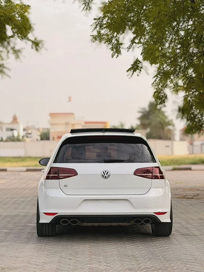 GCC Specs 2015 Volkswagen Golf R - Well Maintained-18