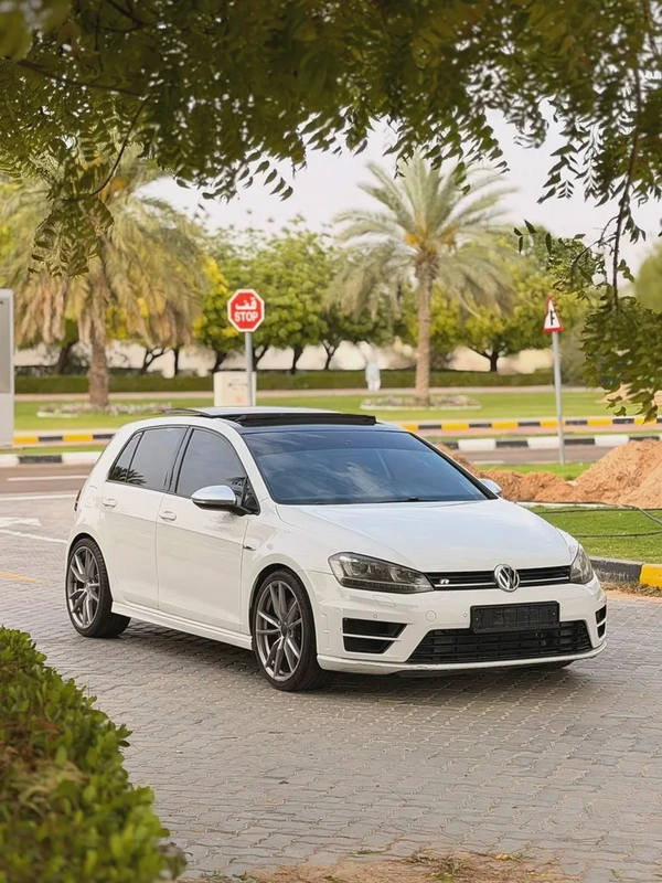 GCC Specs 2015 Volkswagen Golf R - Well Maintained