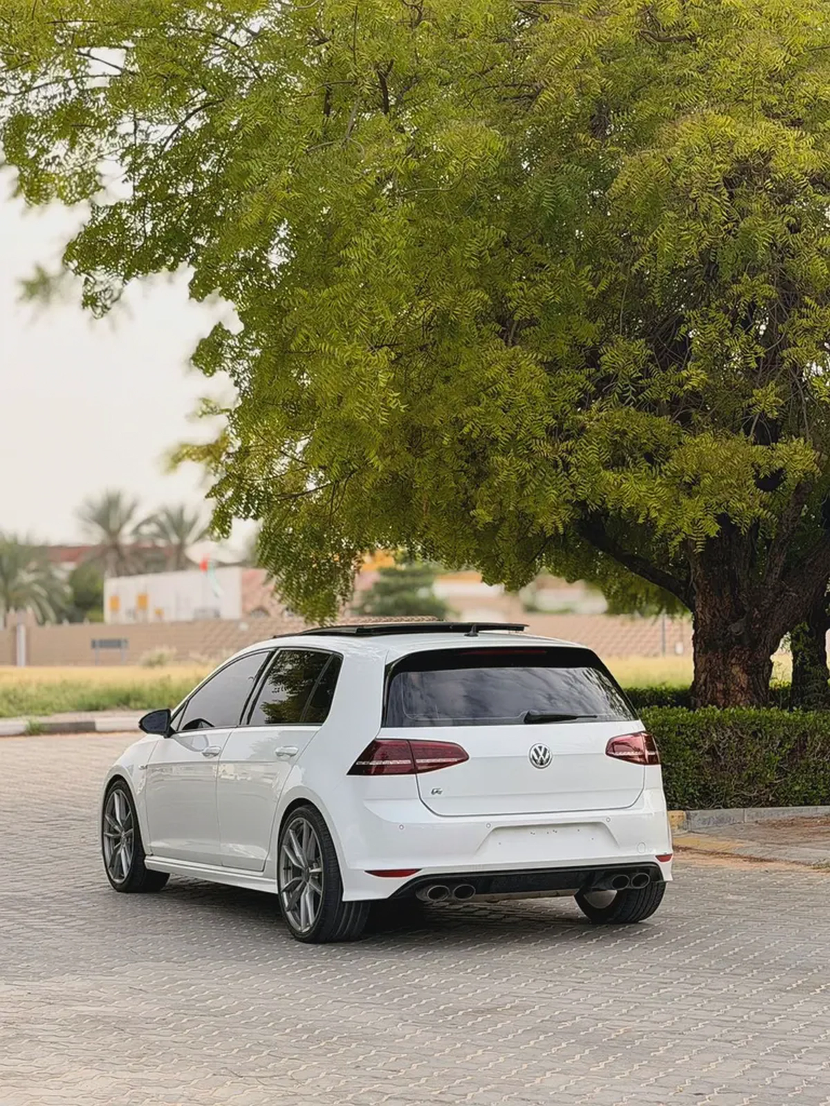 GCC Specs 2015 Volkswagen Golf R - Well Maintained-7-7