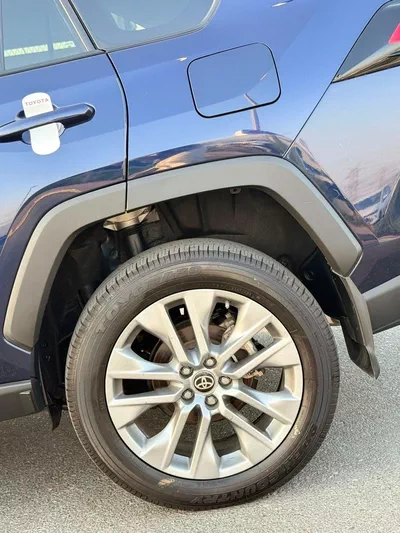 Toyota RAV4 XLE Full option 2025-10