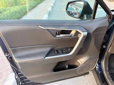 Toyota RAV4 XLE Full option 2025-17