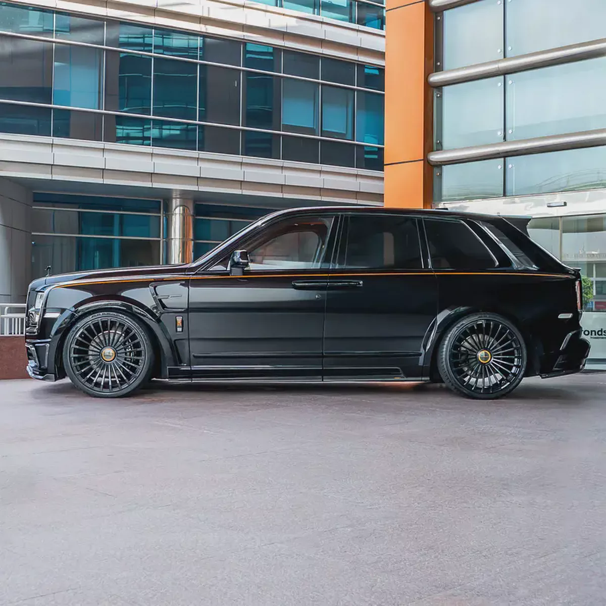 2021 Rolls-Royce Cullinan Black Badge ( KIT MANSORY ) DONE 31,000KM-5-5