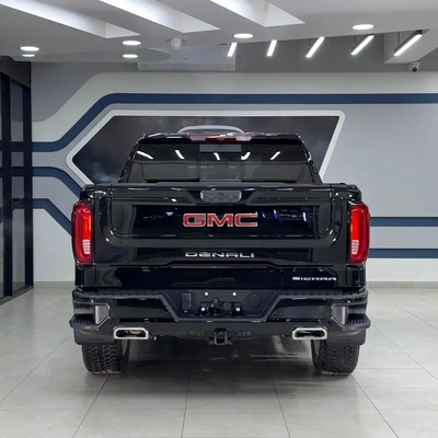 2025 GMC Sierra Denali Duramax Diesel 3.0L Turbo-4