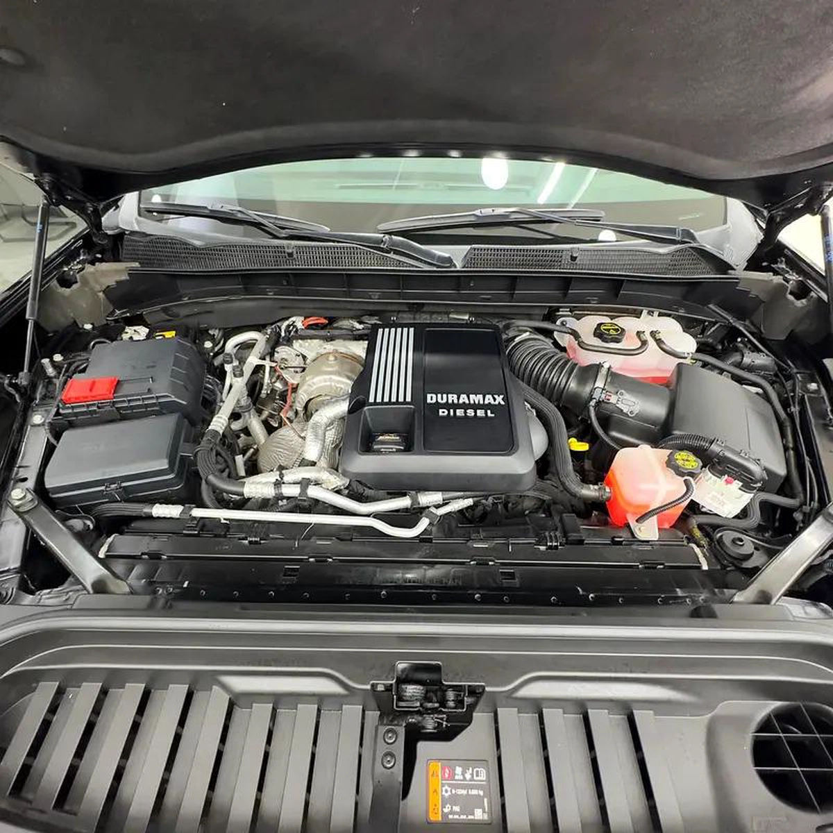 2025 GMC Sierra Denali Duramax Diesel 3.0L Turbo-3-3