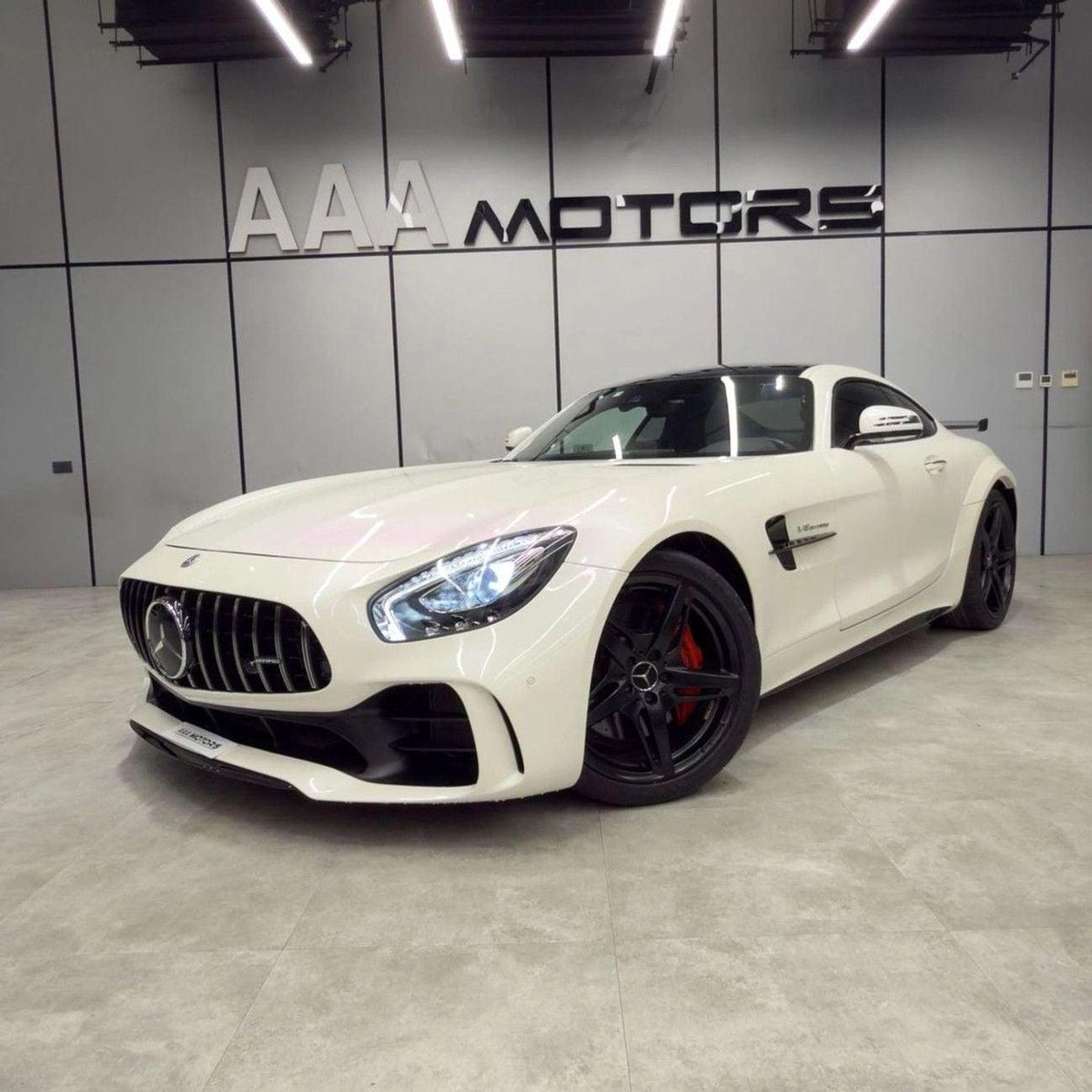 Mercedes Benz AMG GT Mercedes-Benz AMG GT S 2016 Japanese specs-2-0