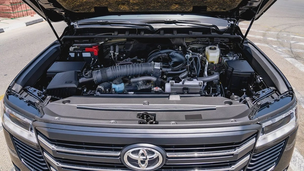 Toyota Land Cruiser GXR 2026 - European Specs - Brand New