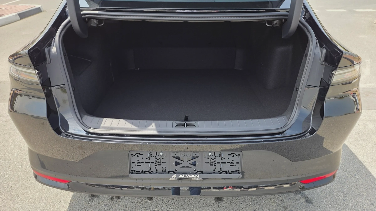 Nissan N6 (Black)-20-20