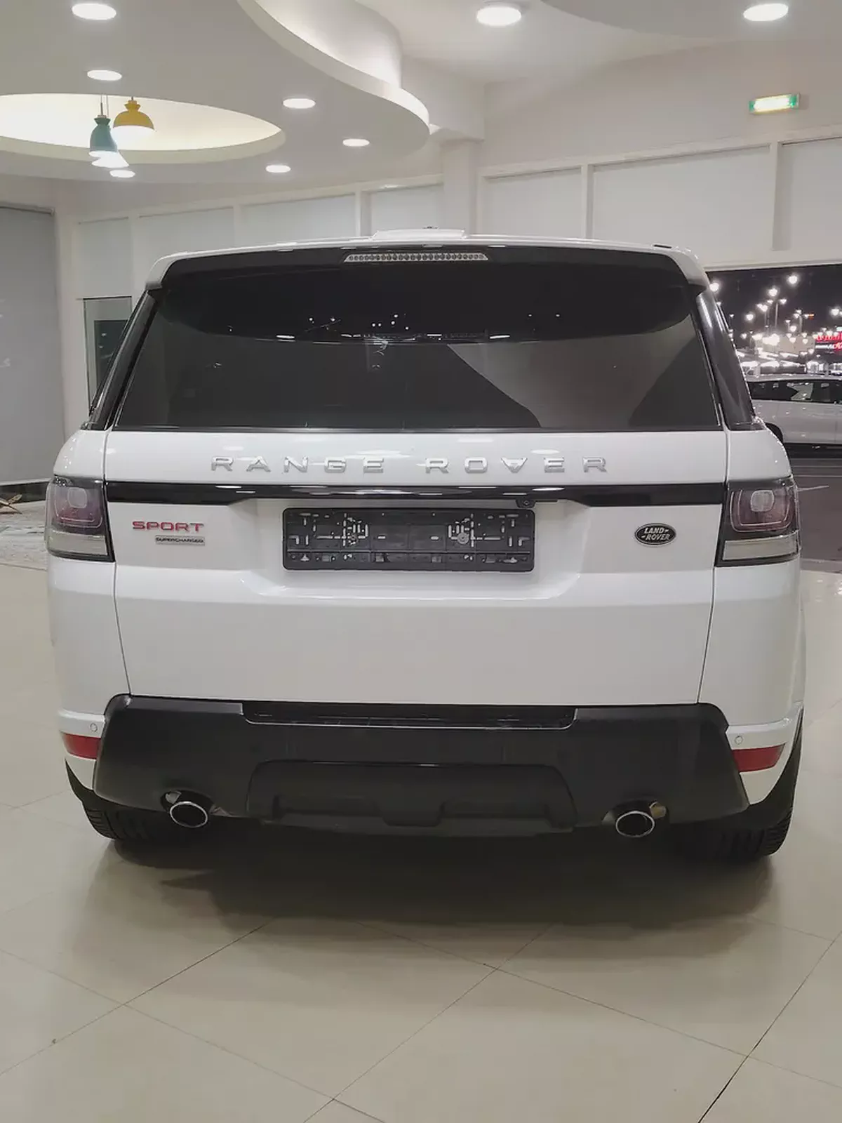 Land Rover Range Rover Sport Supercharged 2015 GCC Specs-3-3