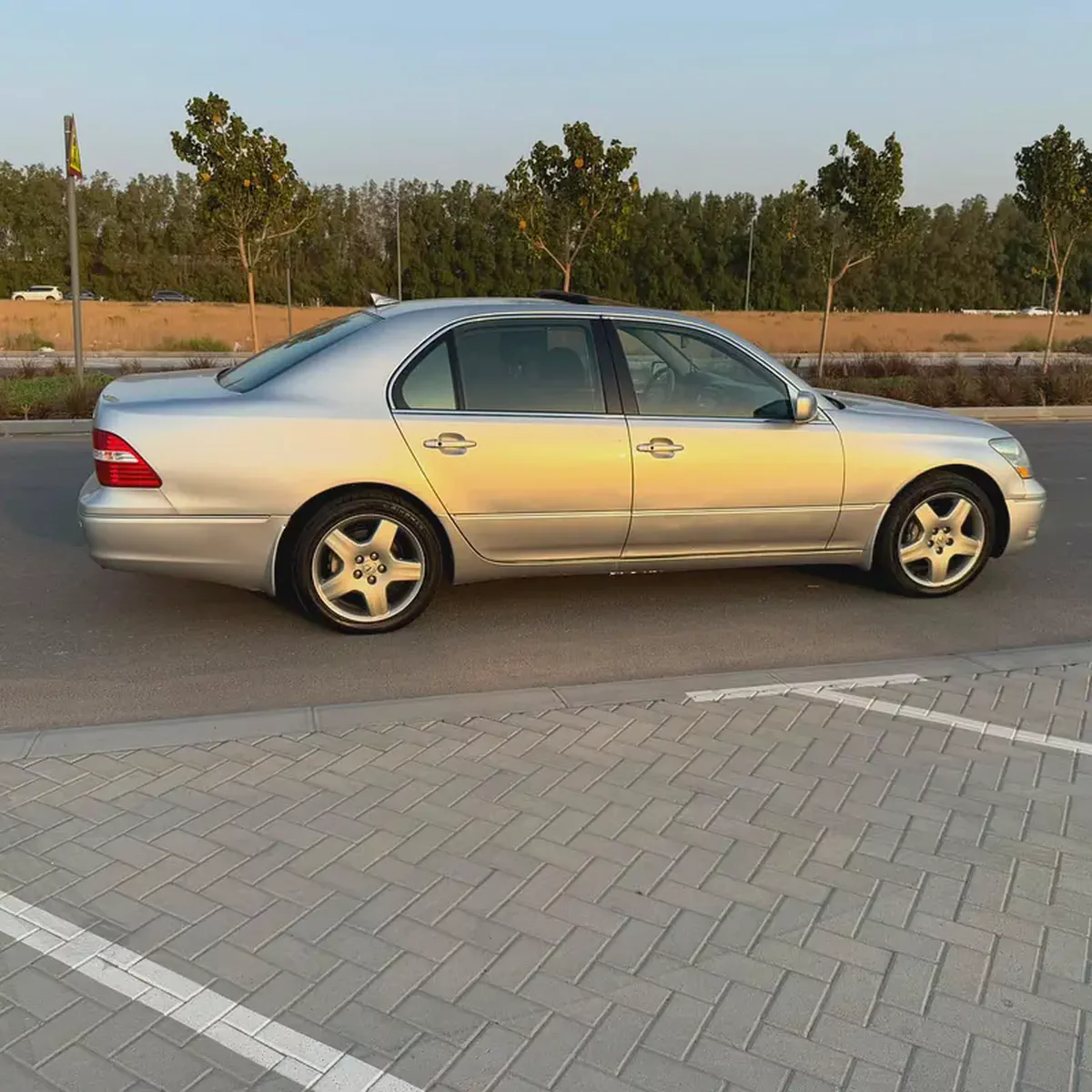 Lexus LS 430 Full Ultra 2005 - Japanese Specs - Immaculate Condition-4-4