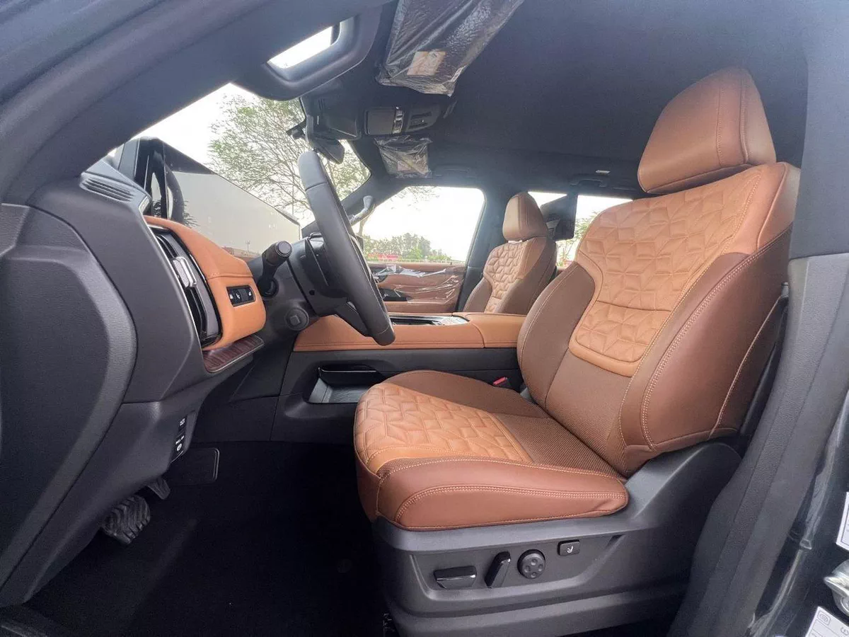 Nissan Patrol LE PLATINUM CITY LE PLATINUM-7-0