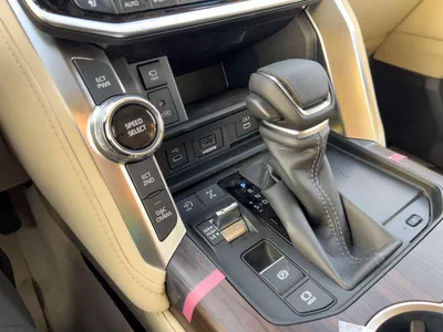 Toyota Land Cruiser  EXPORT ONLY - 2026 LC300 VX 4.0L (GCC Specification)-12