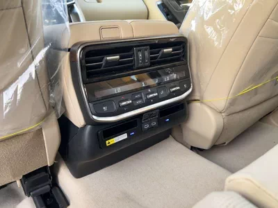Toyota Land Cruiser  EXPORT ONLY - 2026 LC300 VX 4.0L (GCC Specification)-16