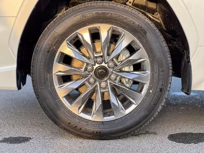 Toyota Land Cruiser  EXPORT ONLY - 2026 LC300 VX 4.0L (GCC Specification)-22