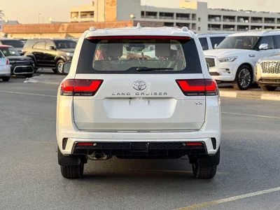 Toyota Land Cruiser  EXPORT ONLY - 2026 LC300 VX 4.0L (GCC Specification)-5