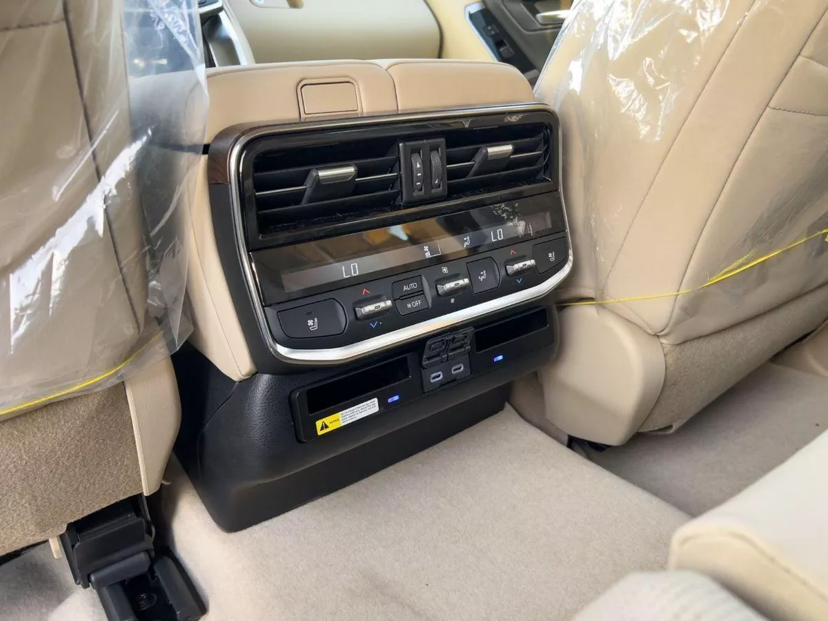 Toyota Land Cruiser  EXPORT ONLY - 2026 LC300 VX 4.0L (GCC Specification)-16-0