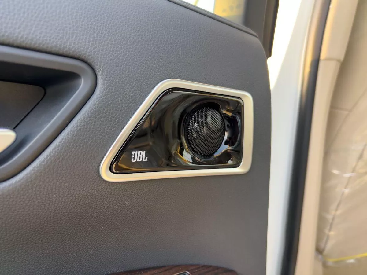 Toyota Land Cruiser  EXPORT ONLY - 2026 LC300 VX 4.0L (GCC Specification)-21-0