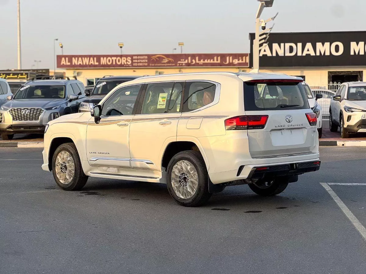 Toyota Land Cruiser  EXPORT ONLY - 2026 LC300 VX 4.0L (GCC Specification)-6-0