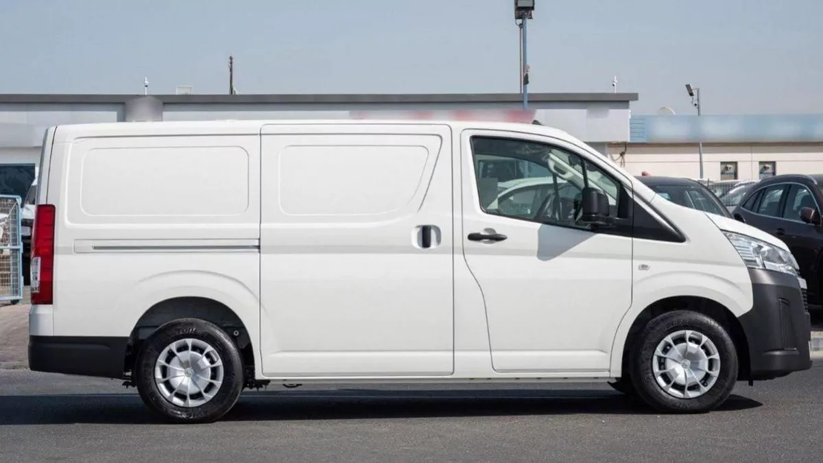 Toyota Hiace GL STD 3.5D MT CARGO MY2025-6-0