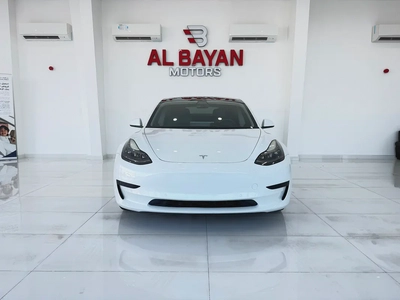 تيسلا موديل 3 ستاندرد  Tesla Model 3 Standard ابيض / اسود 2021 (خليجي)-4