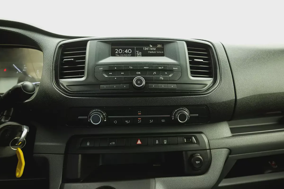 Peugeot Expert | Delivery Van | Automatic Diesel | GCC Specs | Ref#P01949-12-12