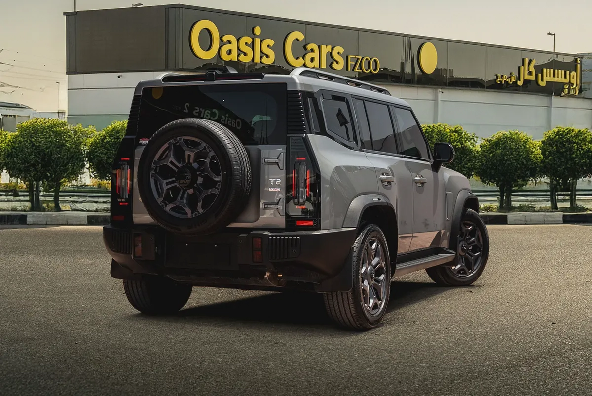 Jetour T2 Luxury Plus 2025 GCC Specs Full Service History Low Mileage 2.0L Turbo 4 Cylinders-2-2