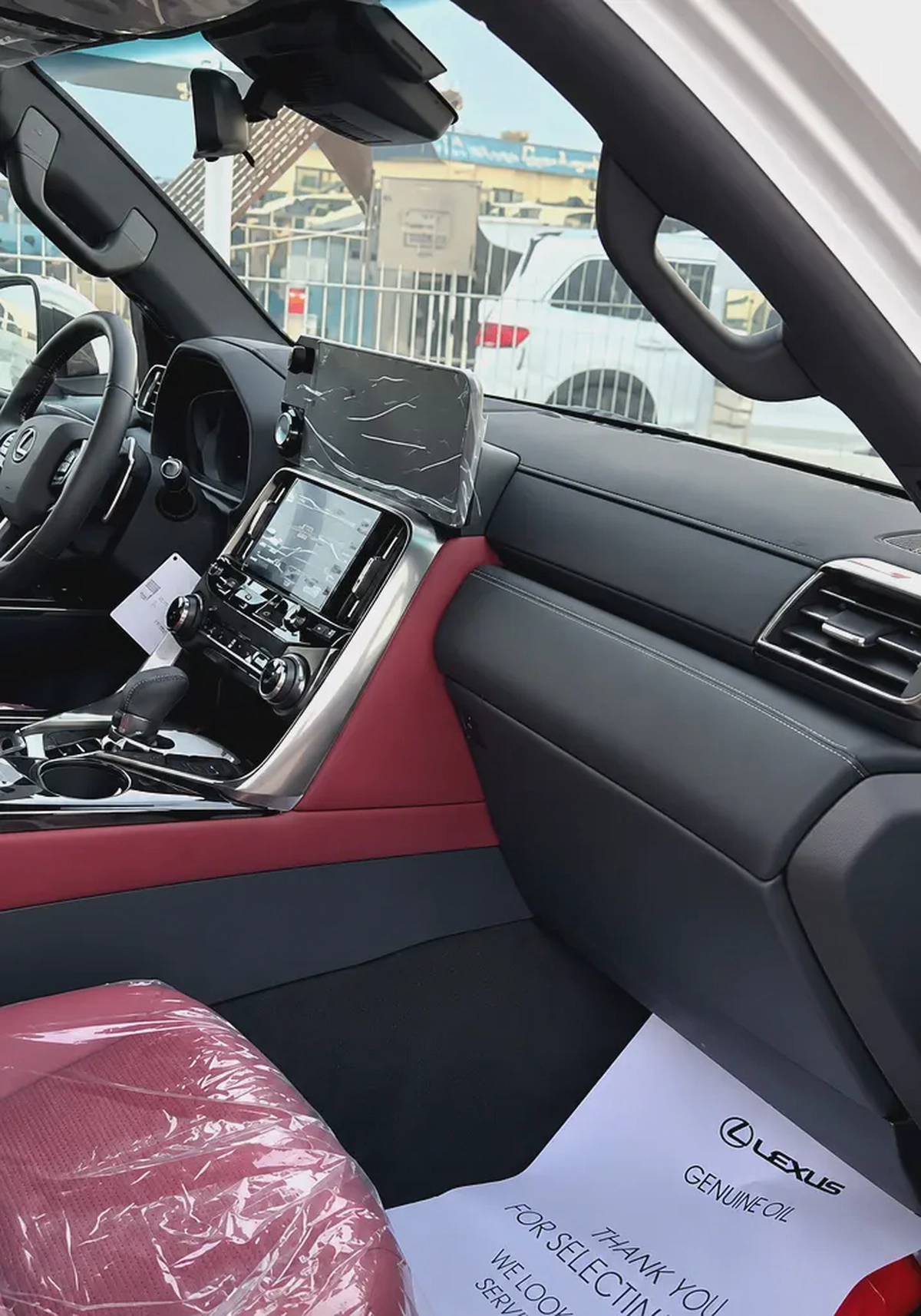 Lexus LX-Series LX 700h Signature 2026 GCC Specs-2-2
