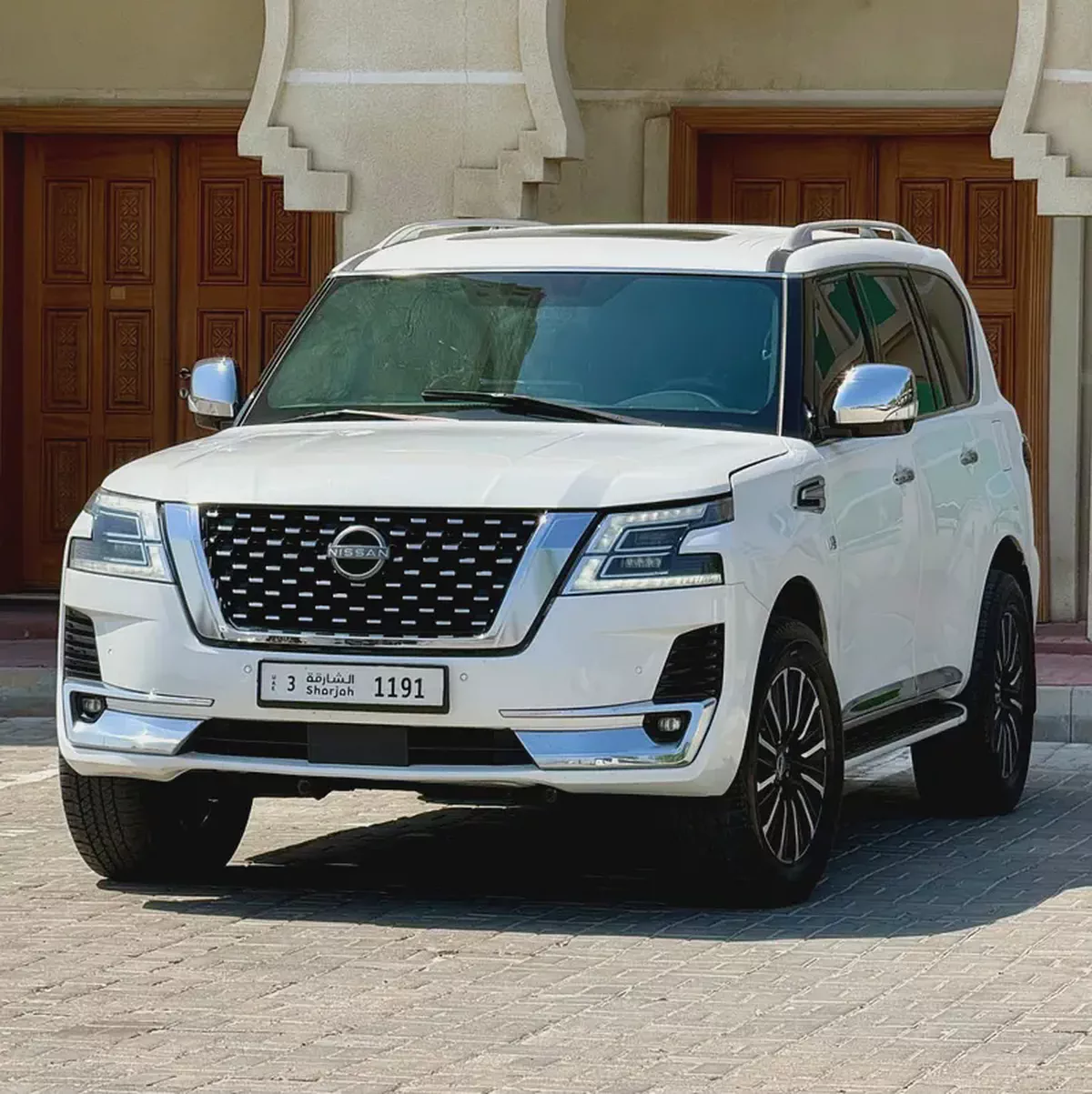 محول 2023 خليجي Nissan Patrol LE Platinum 2011 GCC Specs-16-16