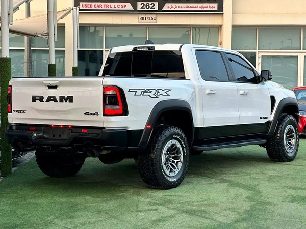 DODGE RAM TRX 6.2 L supercharged GCC 2022 Service History ( Under Warranty ) Original Paint Zero Acc
