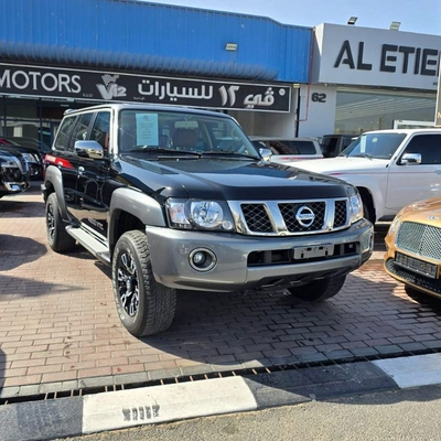 NISSAN PATROL SUPER SAFARI MODEL 2023 KM 55000 5 YEARS WARRANTY FROM ALROSTAMANI-0