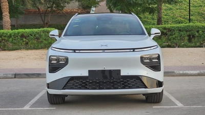 2023 XPENG G9 [White]-1
