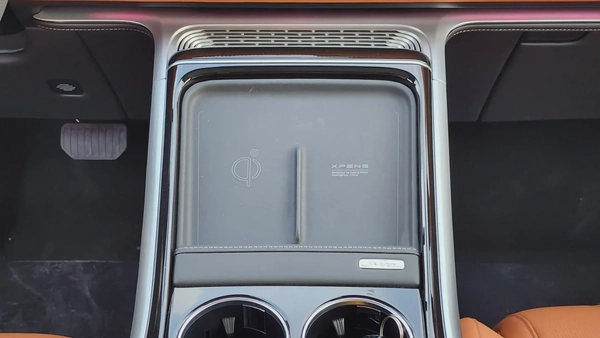 2023 XPENG G9 [White]