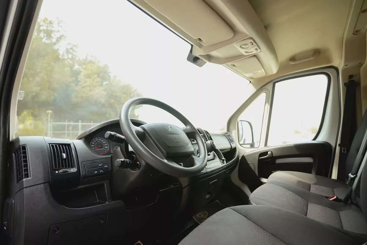 Peugeot Boxer L2H2 Delivery Van | GCC Specs | Ref#P22140-10-10