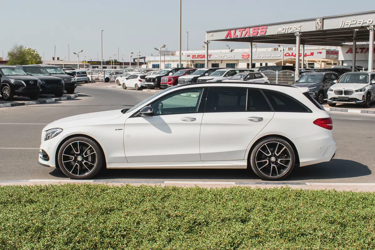 2016 - BENZ C450 STATION - SUPER CLEAN - LIKE NEW - ONLY 25,000 KM-4-4