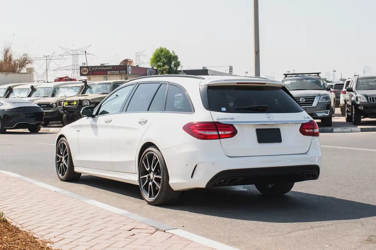 2016 - BENZ C450 STATION - SUPER CLEAN - LIKE NEW - ONLY 25,000 KM-5-5