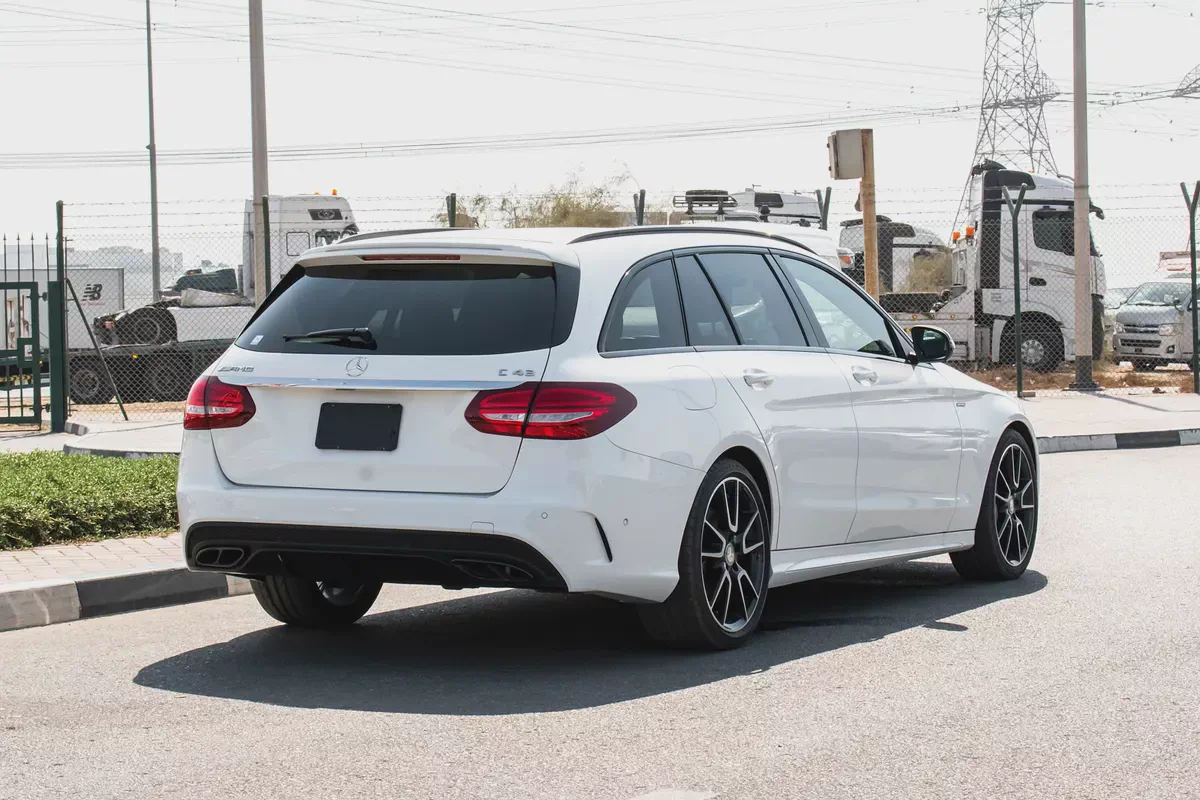 2016 - BENZ C450 STATION - SUPER CLEAN - LIKE NEW - ONLY 25,000 KM-7-7
