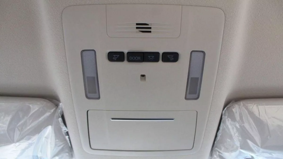Toyota Granvia PREMIUM TOYOTA GRANVIA 2.8L WAGON 6 SEATS AT WG3-17-0